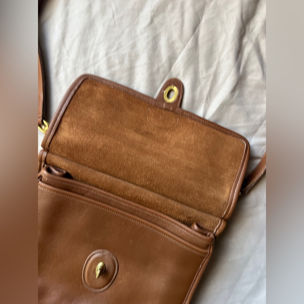 Vintage Coach Willis Crossbody Bag - Picture 7 of 9
